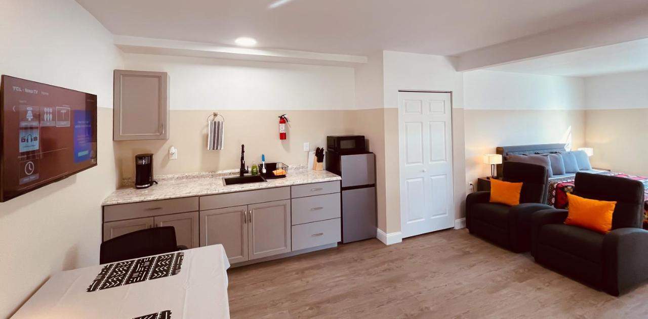 White Orchid Apartments Fort Myers Exterior photo
