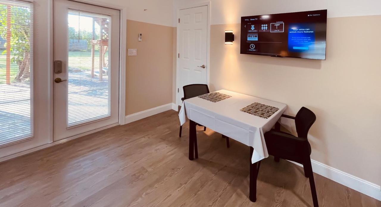 White Orchid Apartments Fort Myers Exterior photo