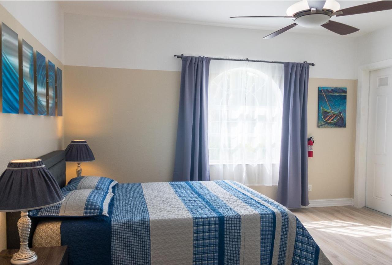 White Orchid Apartments Fort Myers Exterior photo